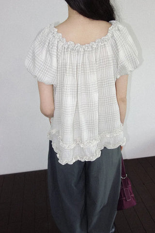 [2 colors] Checkered Frill Blouse