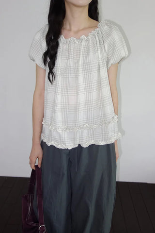 [2 colors] Checkered Frill Blouse