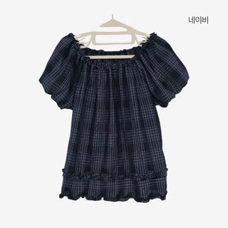 [2 colors] Checkered Frill Blouse