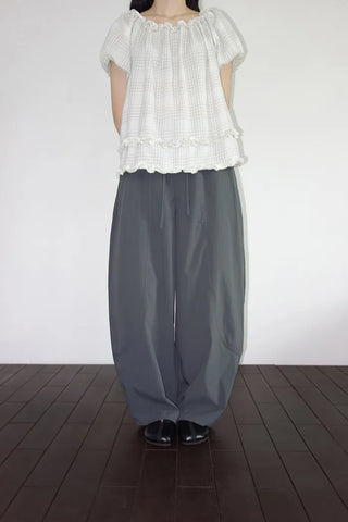 [2 colors] Checkered Frill Blouse