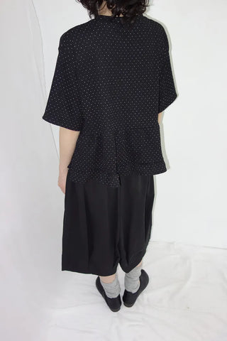 [2 colors] Polka Dot Frill Blouse