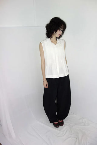 [3 colors] Rem Pintuck Sleeveless Blouse