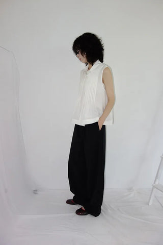 [3 colors] Rem Pintuck Sleeveless Blouse