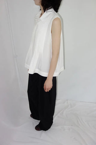 [3 colors] Rem Pintuck Sleeveless Blouse
