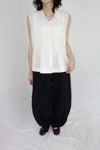 [3 colors] Rem Pintuck Sleeveless Blouse