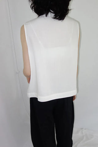 [3 colors] Rem Pintuck Sleeveless Blouse