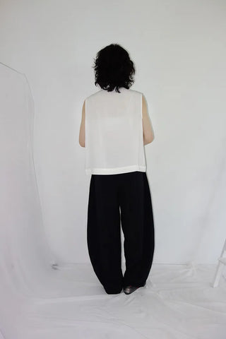 [3 colors] Rem Pintuck Sleeveless Blouse