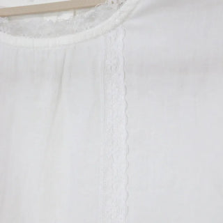 Desha Lace Frill Puff Blouse