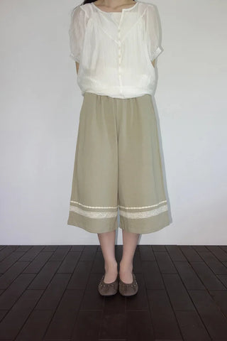 [2 colors] Seiki Lace Banding Bermuda Pants