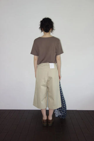 [3 colors] Flared Pintuck Bermuda Pants