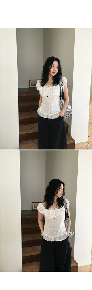 [Summer/Off-Shoulder/Travel Look] Marina Embroidery Short-Sleeve Blouse