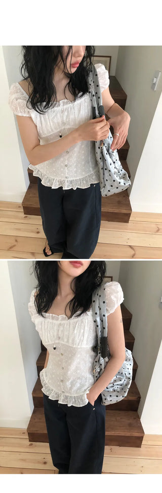 [Summer/Off-Shoulder/Travel Look] Marina Embroidery Short-Sleeve Blouse
