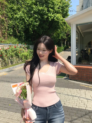 [4 colors] Scarlet Ribbed V-Neck Short-Sleeve Knit