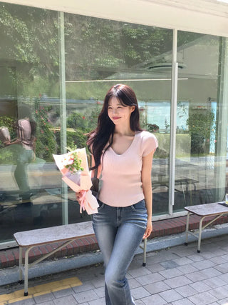 [4 colors] Scarlet Ribbed V-Neck Short-Sleeve Knit