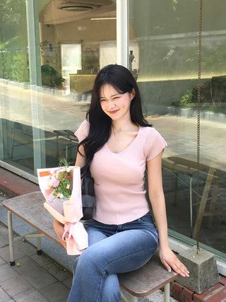 [4 colors] Scarlet Ribbed V-Neck Short-Sleeve Knit