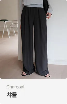 Market Real Cover One Pintuck Training Slacks