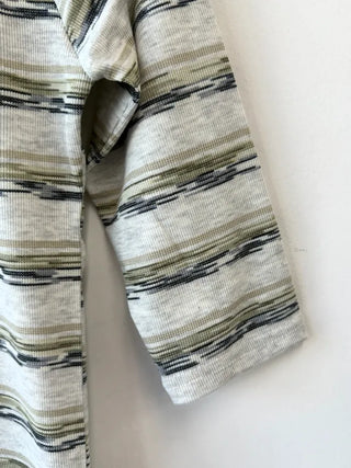 [2 colors] Patterned Henley Neck Tee