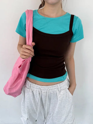 [10 colors] Lip Sleeveless Top