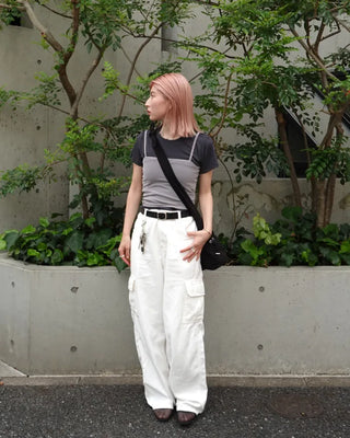Bust yoke seam half T-shirt