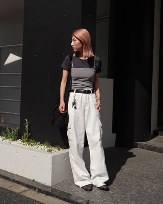 Bust yoke seam half T-shirt