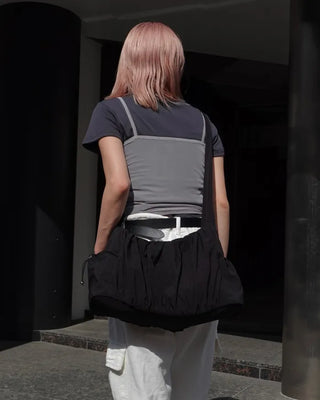 Bust yoke seam half T-shirt