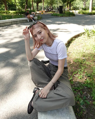 See-through ribbed half-length T-shirt