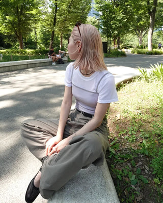 See-through ribbed half-length T-shirt