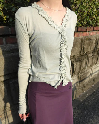Frilled V-neck cardigan