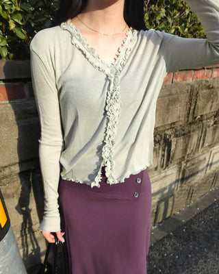 Frilled V-neck cardigan