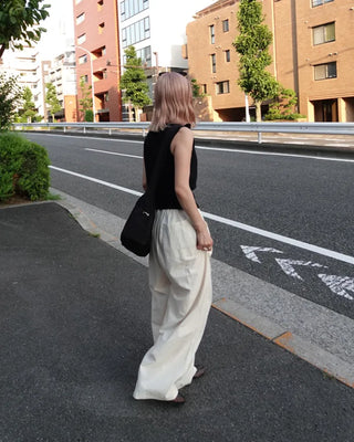 V-neck slim ribbed knit vest