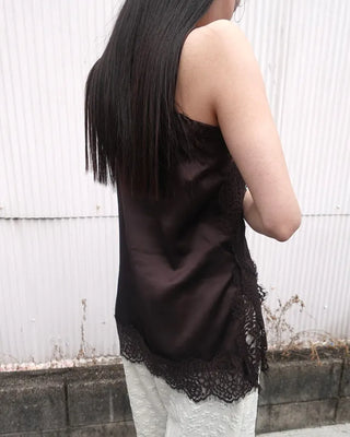 Lace sleeveless mini dress