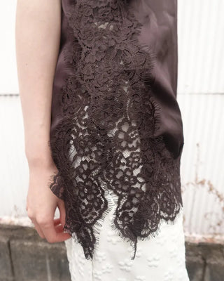 Lace sleeveless mini dress