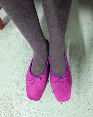Suede ribbon flat shoes