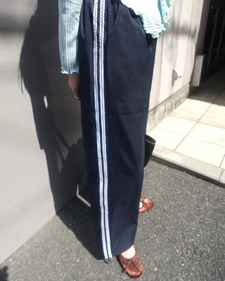 Ribbon flat shoes