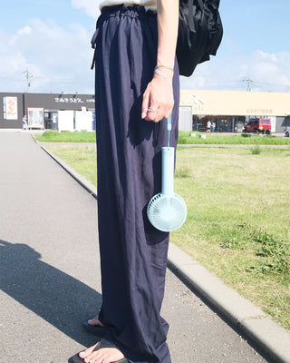 Glossy nylon band button pants