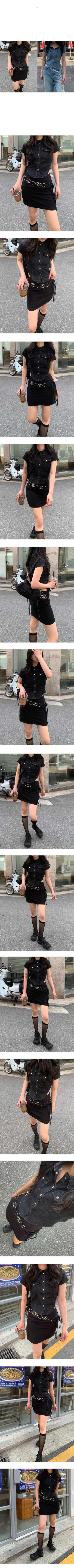 Colored short-sleeved denim shirt