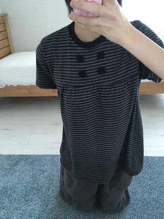[2 colors] Striped T-shirt