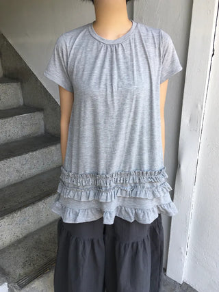 [2 colors] Petal Frill Dot Short-Sleeve Shirt