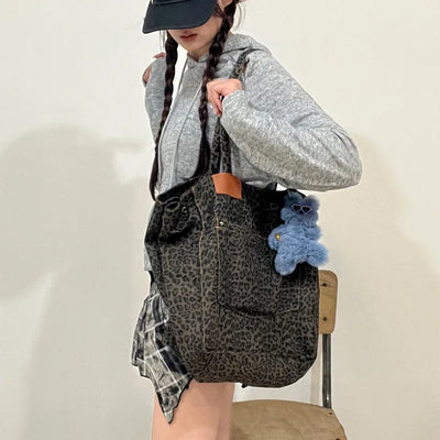 (Unisex) Leopard Big Canvas Shoulder Bag