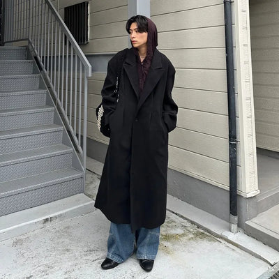 (Unisex) Maximum Pleated Light Coat
