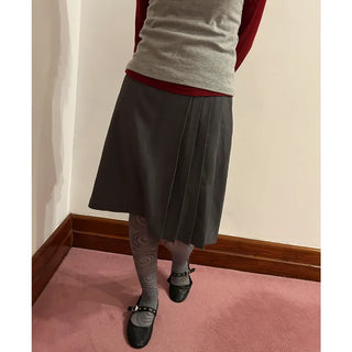 Pleated midi skirt
