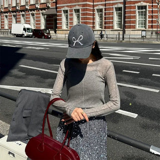 See-through slim long-sleeved T-shirt