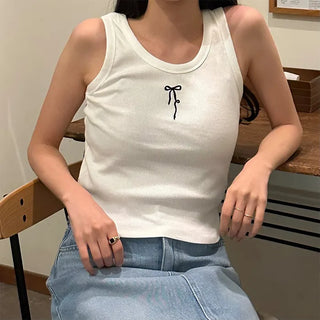 Ribbon stitch sleeveless