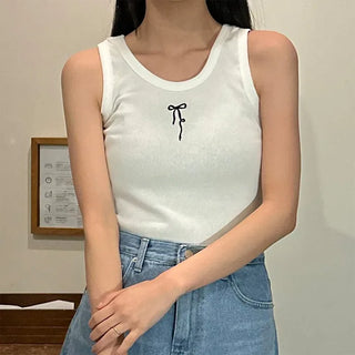 Ribbon stitch sleeveless