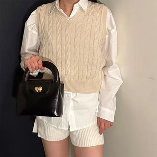 Twist V-neck knit vest
