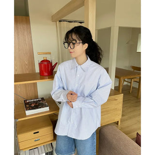 Daily thick-framed glasses