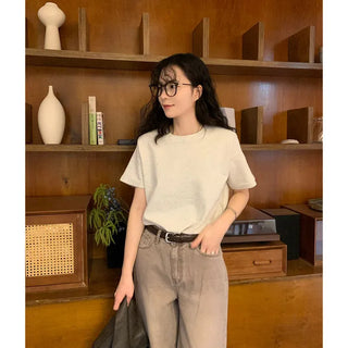 Daily thick-framed glasses