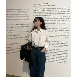 Daily thick-framed glasses