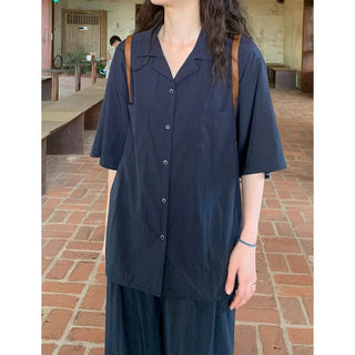 Casual oversized short-sleeved shirt