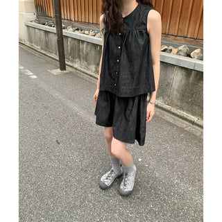 Non-faded denim vest